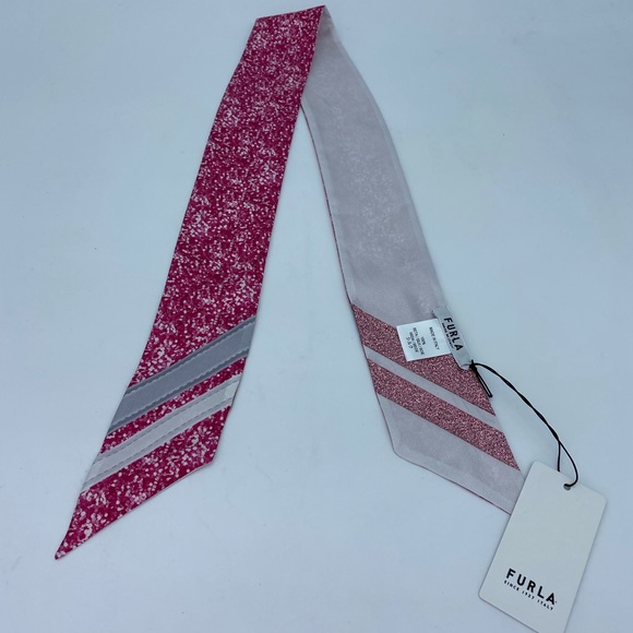 Furla 2 sideMetropolis Scarf - Picture 5 of 6